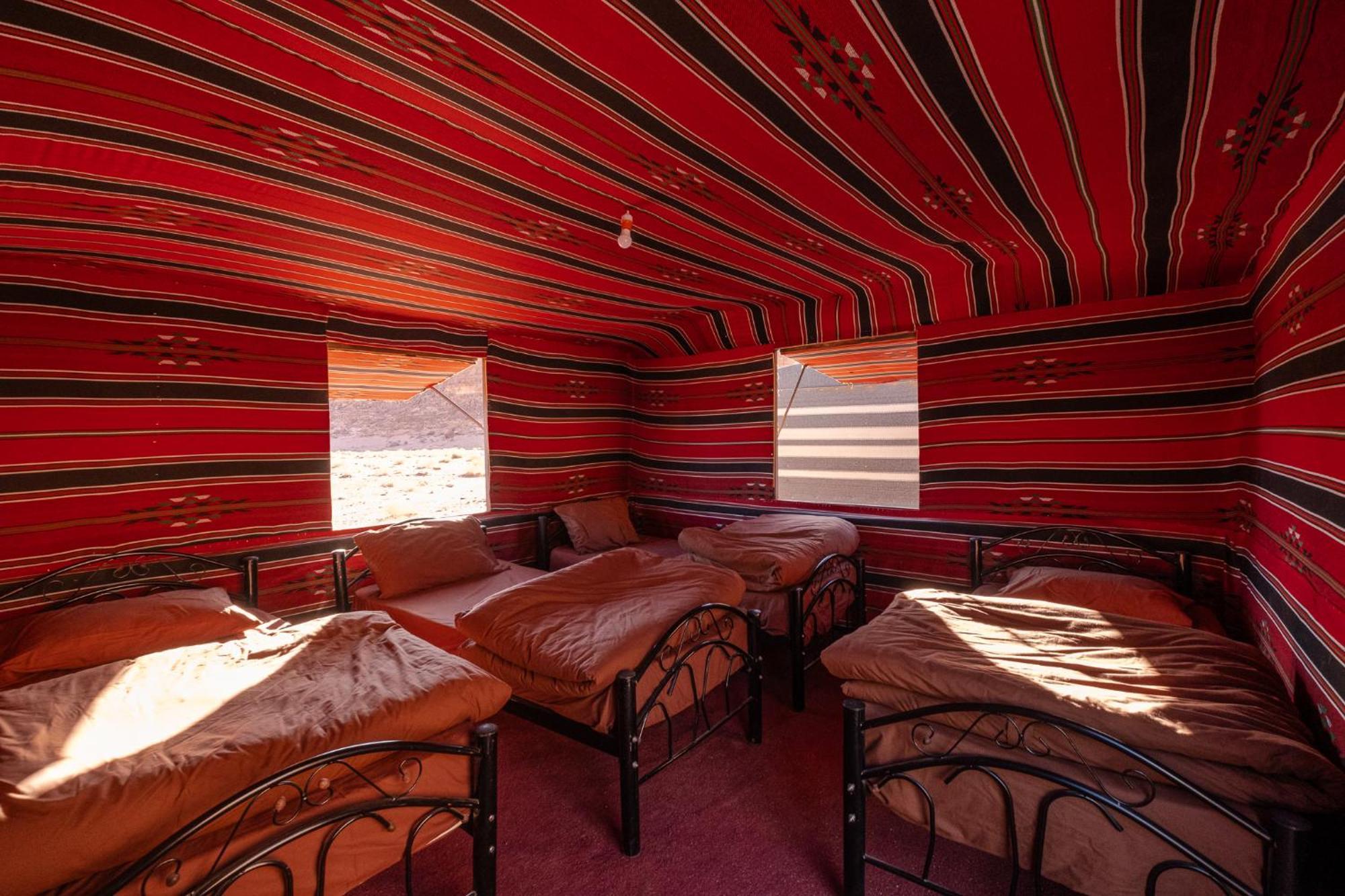Wadi Rum Trail Екстер'єр фото