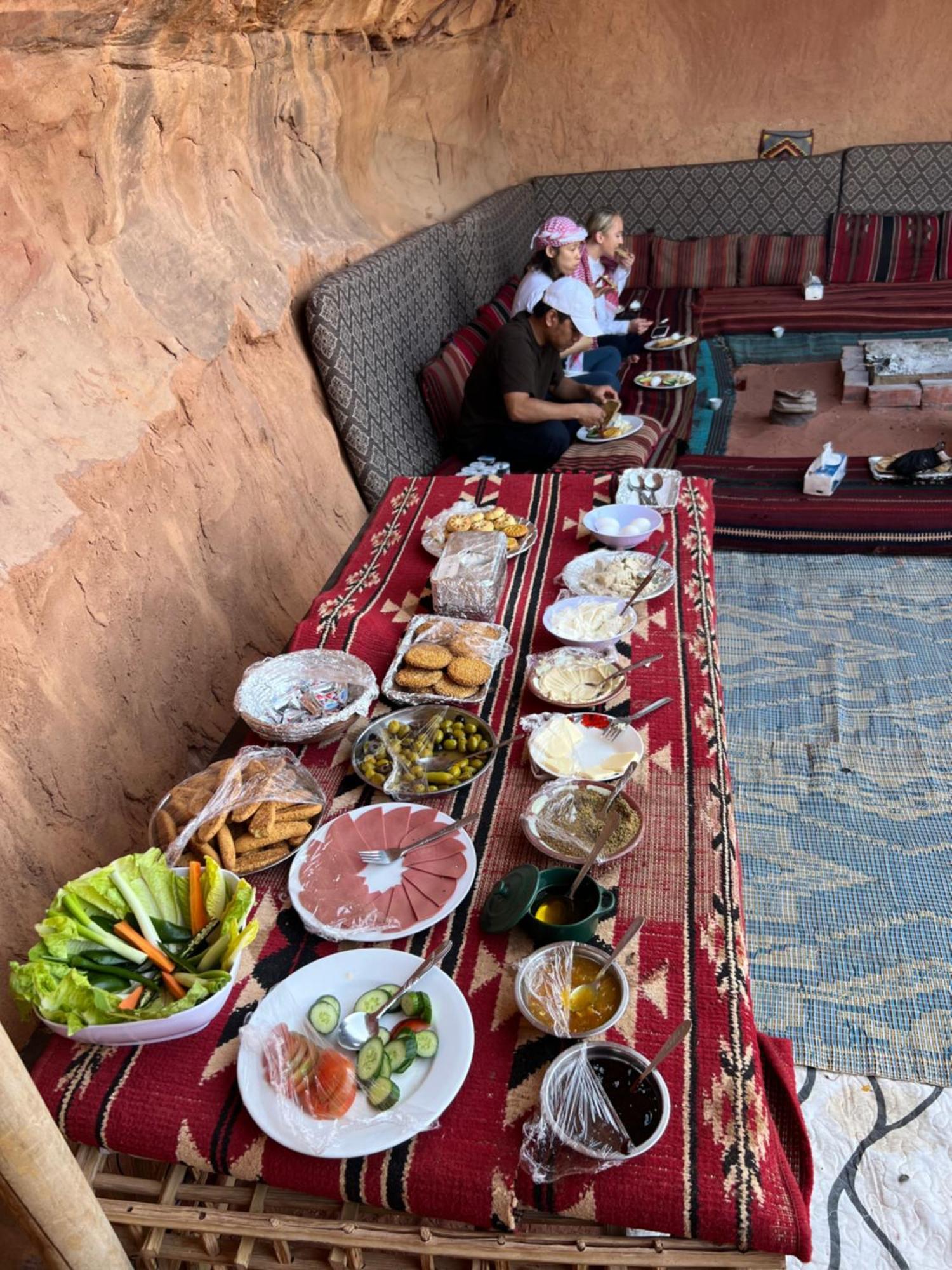Wadi Rum Trail Екстер'єр фото